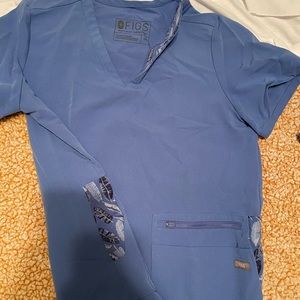 Figs Ciel blue scrub top with limited edition feather design- XS